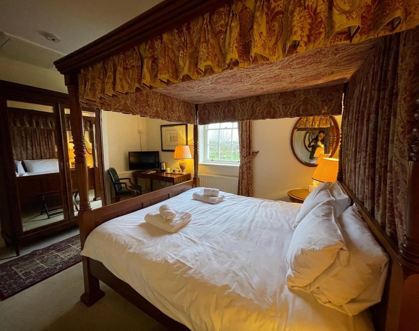 Hotel The Bedingfeld Arms à Oxborough Extérieur photo