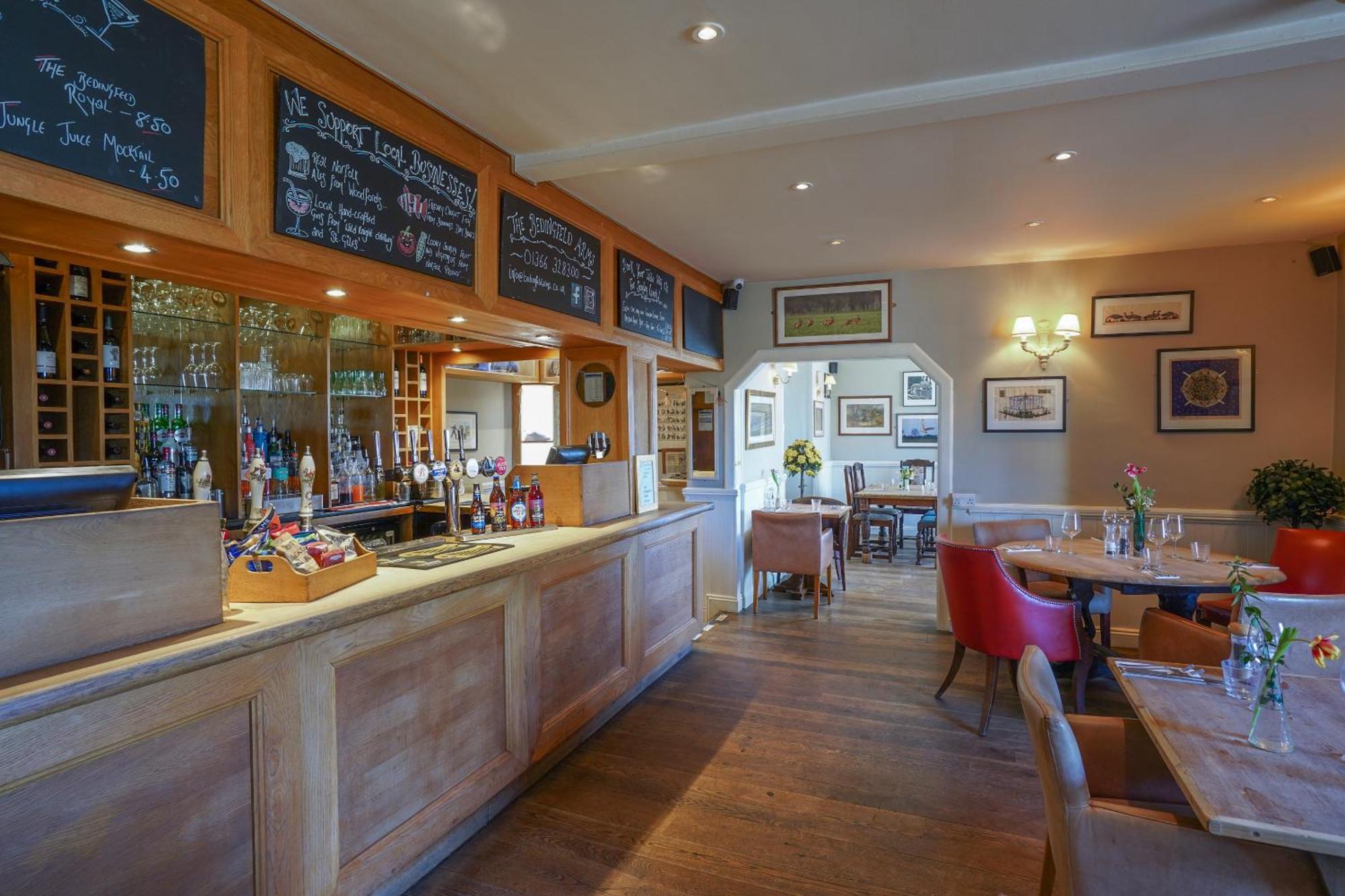 Hotel The Bedingfeld Arms à Oxborough Extérieur photo