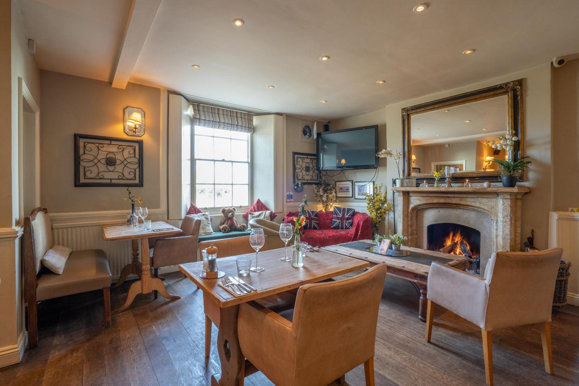 Hotel The Bedingfeld Arms à Oxborough Extérieur photo